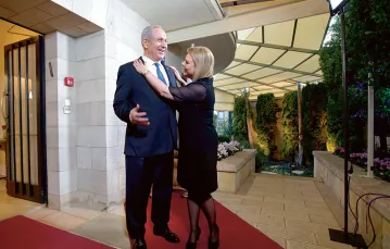 Premier Izraela Benjamin Netanjahu z żoną Sarą, Jerozolima, marzec 2013 r. / DOUG MILLS / REUTERS / FORUM