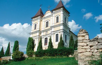 Rzymskokatolicki kościół św. Kajetana w Raszkowie powstał w XVIII wieku,gdy miasteczko należało do Rzeczypospolitej. Naddniestrze, lipiec 2011 r.  / DOMENA PUBLICZNA / WIKIPEDIA