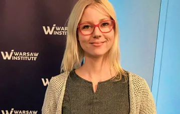 Jessikka Aro w Warszawie: w 2017 r. fińska dziennikarka prowadziła tu warsztaty o wojnie informacyjnej m.in. dla grupy amerykańskich kongresmanów, którzy przyjechali do Polski na zaproszenie Fundacji From the Depths. / WARSAW INSTITUTE / MATERIAŁY PRASOWE