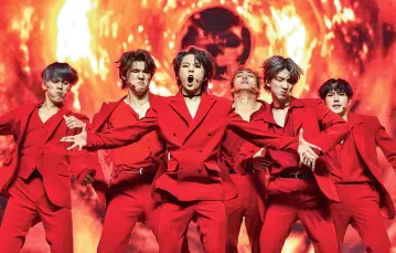 Zespół Just B podczas prezentacji swojego debiutanckiego albumu, Seul, 30 czerwca 2021 r. / THE CHOSUNILBO JNS / IMAZINS
