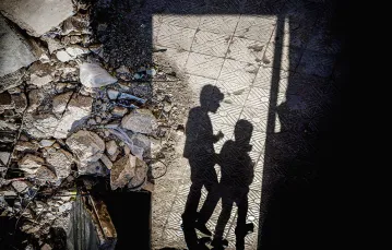 W ruinach miasta Dajr az-Zaur we wschodniej Syrii. / MARK CONDREN / THE IRISH INDEPENDENT / EYEVINE / EAST NEWS