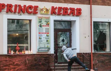 Bar Kebab Prince, przed którym w noc sylwestrową 2016 r. zginął 21-letni mieszkaniec Ełku / TOMASZ WASZCZUK / PAP
