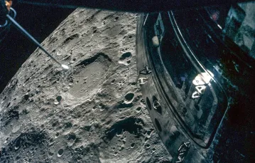 Księżyc z pokładu Apolla 13, kwiecień, 1970 r. / NASA