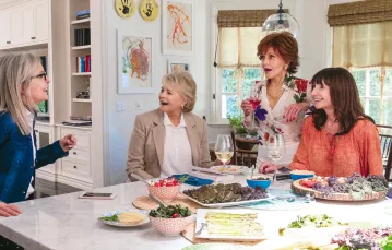 Diane Keaton, Candice Bergen, Jane Fonda i Mary Steenburgen  w filmie „Pozycja obowiązkowa” / MELINDA SUE GORDON / MONOLITH FILMS