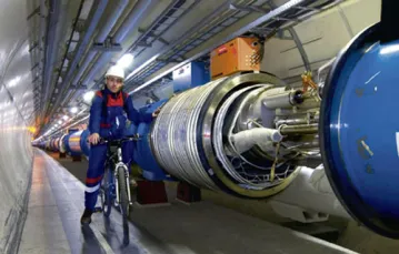 Sto metrów pod ziemią – w tunelu akceleratora LHC / fot. CERN / 