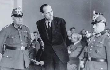 Założyciel organizacji Helmuth James von Moltke podczas procesu, 1944 r. / LIBRARY OF CONGRESS / EAST NEWS
