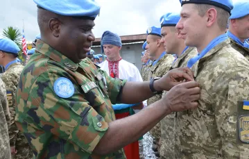 Odznaczenia dla ukraińskich żołnierzy służących w siłach pokojowych ONZ w Liberii na zakończenie misji, Monrovia, 30 marca 2018 r. United Nations Mission in Liberia / Materiały prasowe / 