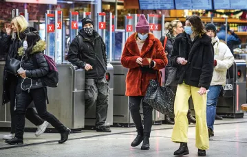 Na stacji metra w Sztokholmie, 7 stycznia 2021 r. / JESSICA GOW / TT NEWSAGENCY / FORUM