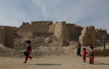 Starożytne ruiny w Ghazni, listopad 2013 r. /  / FOT. RAHMATULLAH ALIZADA / AFP/EAST NEWS
