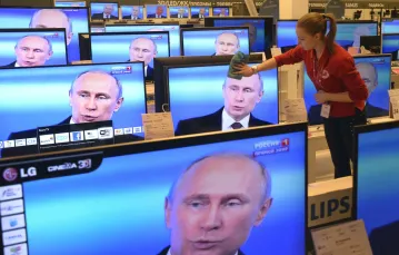Sklep elektroniczny w Moskwie podczas dorocznego przemówienia Władimira Putina, 2014 r. / fot. AFP/EAST NEWS / 