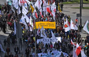 Marsz dla Życia w Szczecinie. Fot: Lukasz Szelemej/EastNews / 