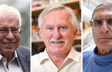 Tomas Lindahl, Paul Modrich i Aziz Sancar, laureaci nagrody Nobla z chemii 2015 /  / AFP/JUSTIN TALLIS/DUKE PHOTOGRAPHY/MEGAN MORR/UNC SCHOOL OF MEDICINE/MAX ENGLUND/EAST NEWS
