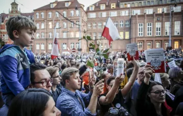 Łańcuch światła w obronie Sądu Najwyższego, Gdańsk, 20.07.2017 r. /   / Fot. Karolina Misztal / REPORTER / EASTNEWS