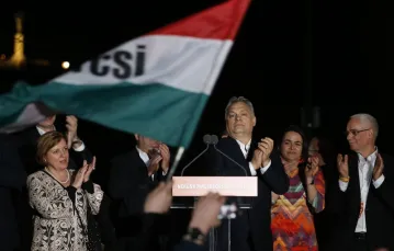 Victor Orban świętuje zwycięstwo, Budapeszt, 08.04.2018 r. / Fot. Darko Vojinovic / AP/EAST NEWS