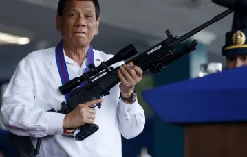 Prezydent Filipin i przywódca tamtejszej krucjaty narkotykowej Rodrigo Duterte, kwiecień 2018 r. / Fot. Bullit Marquez / AP Photo / East News / 