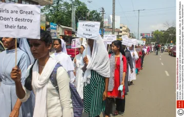 Protest przeciwko gwałtom, morderstwom oraz nękaniu kobiet i dzieci, Guwahati, Assam, Indie, 21 kwietnia 2018 r. / Fot. David Talukdar/REX/Shutterstock/EAST NEWS / 