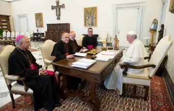 Spotkanie papieża z przedstawicielami episkopatu USA w sprawie skandali seksualnych z udziałem amerykańskich księży i biskupów, Watykan, 13 września 2018 r. / Fot. Vatican Media / AFP Photo / East News / 