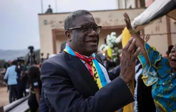 Denis Mukwege wraca do domu w Bukavu po odebraniu Pokojowej Nagrody Nobla, 27 grudnia 2018 r. Fot. FREDRIK LERNERYD/AFP/East News / 