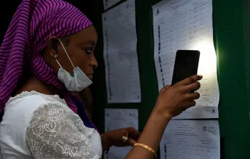 Jeden z lokali wyborczych w Kotonu w południowym Beninie, 11 kwietnia 2021 r. Fot. PIUS UTOMI EKPEI/AFP/East News / 