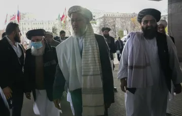 Członkowie delegacji talibskiej przybywają na naradę, Moskwa, 20 października 2021 r. / FOT.Alexander Zemlianichenko / AP Pool/Associated Press/East News / 