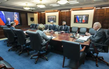 Telekonferencja Joego Bidena i Władimira Putina / fot. The White House/Associated Press/East News / 