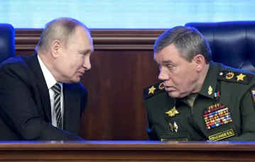 Władimir Putin i Walerij Gierasimow, Moskwa, 21 grudnia 2021 r. / FOT. Pool Sputnik Kremlin/Associated Press/East News / 