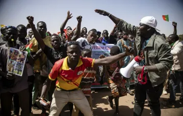 Na ulicach Wagadugu, stolicy Burkina Faso, 25 stycznia 2022 r. / FOT. Sophie Garcia/AP/Associated Press/East News / 