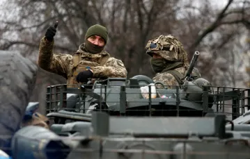 Ukraińscy żołnierze w obwodzie ługańskim, 26 lutego 2022 r. Fot. ANATOLII STEPANOV/AFP/East News / 