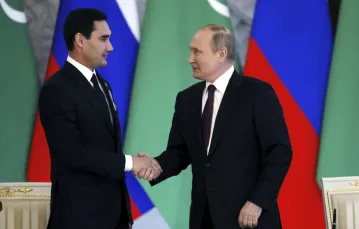 Serdar Bedymuhammedow, prezydent Turkmenistanu, spotkał się z Władimirem Putinem 10 czerwca 2022 r. podczas oficjalnej wizyty w Moskwie. / fot. POOL EPA/Associated Press/East News / 