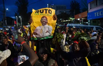 Zwolennicy Williama Ruto świętują wygraną swojego kandydata w wyborach prezydenckich. Eldoret, Kenia, 15 sierpnia 2022 r. / fot. SIMON MAINA/AFP/East News / 