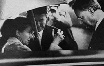 Wanda i Romuald Spasowscy z Ronaldem Reaganem, 22 grudnia 1981 r. / 