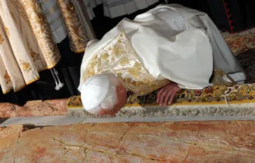 Benedykt XVI w Bazylice Grobu Bożego, Jerozolima 15 maja 2009 r. /fot. KNA-Bild / 