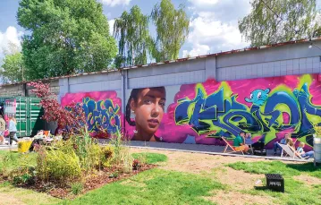 Podobizna Alicii Keys autorstwa Pieksy na ścianie kompleksu Shuvary Park przy ul. Saskiej 23. / KATARZYNA DOMAGAŁA