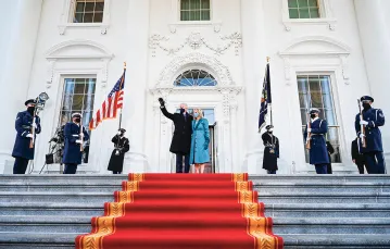 Prezydent USA Joe Biden i pierwsza dama Jill Biden przybywają do Białego Domu. Waszyngton, 20 stycznia 2021 r. Fot. JIM WATSON / AFP / EAST NEWS / 