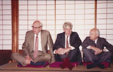 Witold Lutosławski podczas odbierania Kyoto Prize w dziedzinie sztuki. Kyoto, 1993 r. / Fot. (Dzięki uprzejmości PWM)
