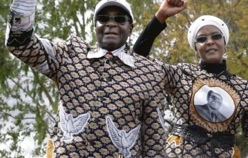 Prezydent Robert Mugabe z żoną Grace w czasie kampanii wyborczej, lipiec 2013 r. / Fot. Zimphoto Zim / DEMOTIX / CORBIS