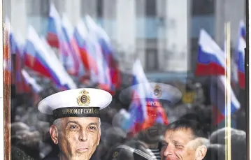 Na prorosyjskiej demonstracji  w Symferopolu; 9 marca 2014 r. / Fot. Vasily Fedosenko / REUTERS / FORUM