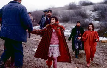 Uchodźcy w Górskim Karabachu, lata 90. XX wieku / Fot. Sipa Press / EAST NEWS