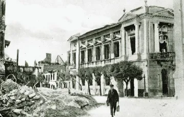 Zrujnowany kaliski rynek z ratuszem w 1914 r. / Fot. Archiwum Państwowe w Kaliszu