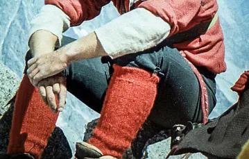 Janusz Kurczab na Aiguille Noire de Peuterey w masywie Mont Blanc, lato 1971 r. / Fot. Wojciech Kurtyka / ARCHIWUM J. KURCZABA / CENTRUM GÓRSKIE KORONA ZIEMI