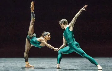 Crystal Costa i Barry Drummond w „In the Middle, Somewhat Elevated” (English National Ballet, 2015 r.) / Fot. Arnaud Stephenson