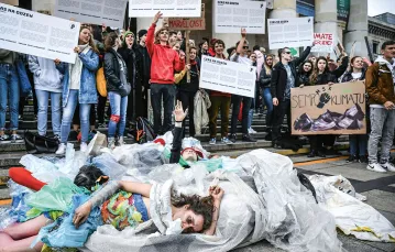 Młodzieżowy Strajk Klimatyczny, plac Defilad w Warszawie, 20 września 2019 r. / Fot. MACIEK JAŹWIECKI / AGENCJA GAZETA / 