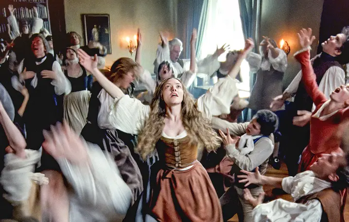 Ekstatyczne tańce szejkersów. Kadr z filmu „Testament Ann Lee”, reż. Mona Fastvold, 2025 r. // materiały prasowe