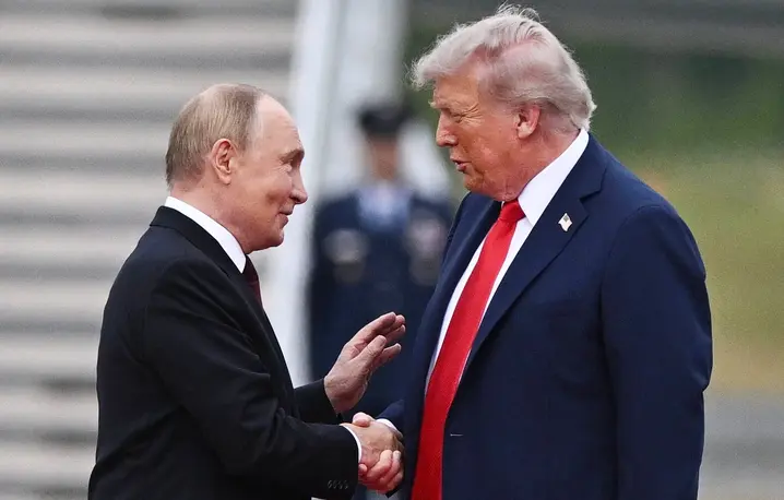 Donald Trump i Władimir Putin w Anchorage na Alasce. 15 sierpnia 2025 r. // Sergey Bobylev / IMAGO / PAP