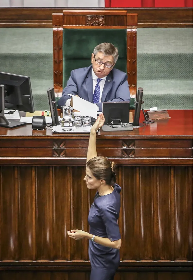 Wiceprezeska Ordo Iuris Joanna Banasiuk w trakcie obrad nad projektem nowej ustawy o aborcji / Fot. Andrzej Iwańczuk / REPORTER Wiceprezeska Ordo Iuris Joanna Banasiuk w trakcie obrad nad projektem nowej ustawy o aborcji / Fot. Andrzej Iwańczuk / REPORTER