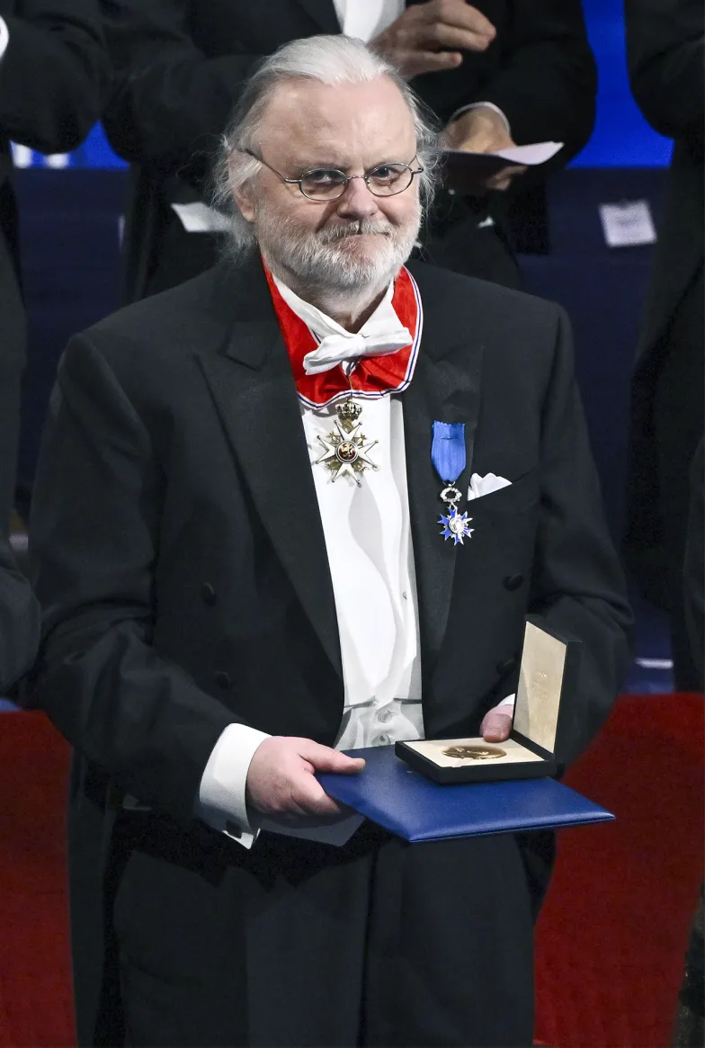 Jon Fosse podczas ceremonii wręczenia Nagrody Nobla w Sztokholmie. Szwecja, 10 grudnia 2023 r. // Fot. Claudio Bresciani / AP / East News