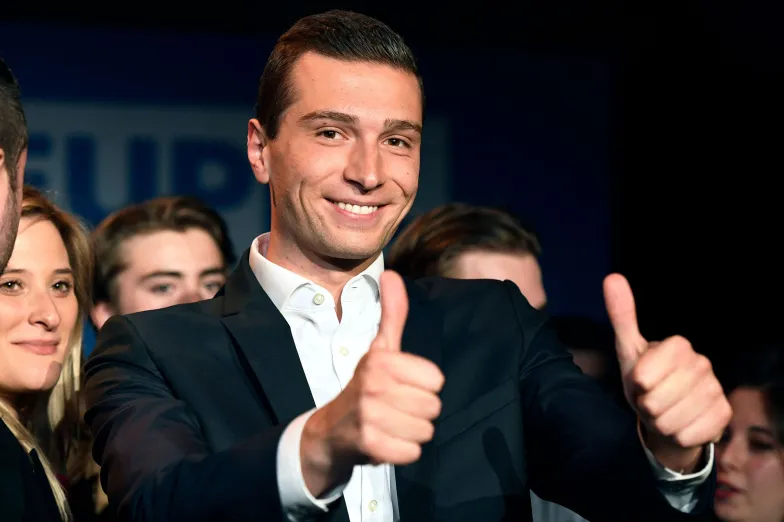 Jordan Bardella, przewodniczący Frontu Narodowego, podczas wieczoru wyborczego w maju 2019 r., // Fot. Bertrand Guay / AFP / East News Jordan Bardella, przewodniczący Frontu Narodowego, podczas wieczoru wyborczego w maju 2019 r., // Fot. Bertrand Guay / AFP / East News