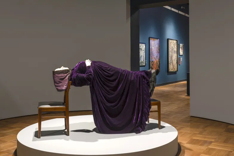 Goshka Macuga, Madame Blavatsky, 2007 r. // Fot. Bartosz Bajerski / Muzeum Narodowe w Warszawie / Materiały prasowe