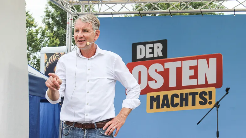 Björn Höcke, lider AfD podczas wiecu wyborczego w Erfurcie. 21 sierpnia 2024 r. // Fot. Łukasz Grajewski
