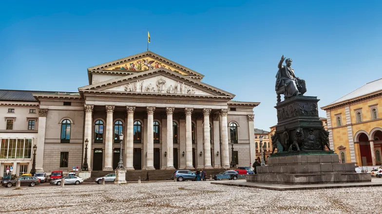 Bawarska Opera Państwowa w Monachium // Fot. Adobe Stock